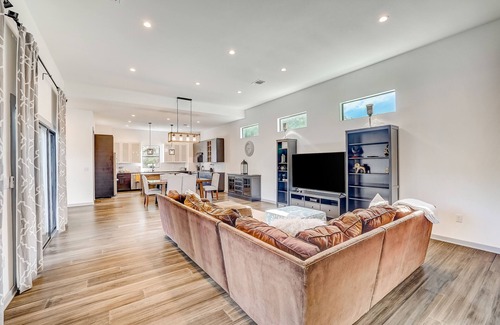 Hudson Bend Casa | Dog-friendly home with pool, grill, central AC, & Washer/Dryer
