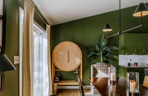 Bozeman Casa | Dog-friendly home with a game room, washer/dryer, grill, and full kitchen