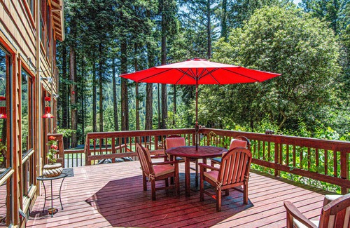 Cazadero Casa | Dog-friendly home with a hot tub, deck, grill & washer/dryer - golf nearby