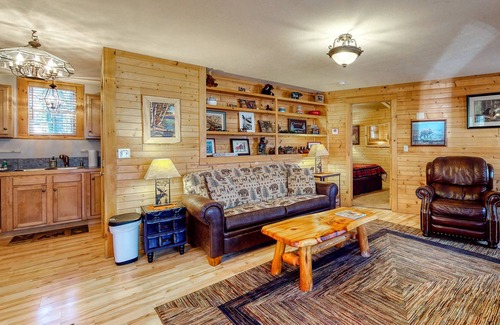 Fryeburg Apartamento | Dog-friendly home with fireplace, washer/dryer, patio, cable, & WiFi