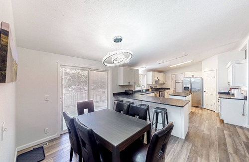 Bandon Casa | Dog-friendly house near golf & beach access with firepit, grill, & pellet stove