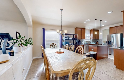 Pflugerville Casa | Dog-friendly house with patio, enclosed backyard and shared pool