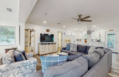 Sanibel Casa | Dog friendly house with private pool, bikes for guest use, and internet