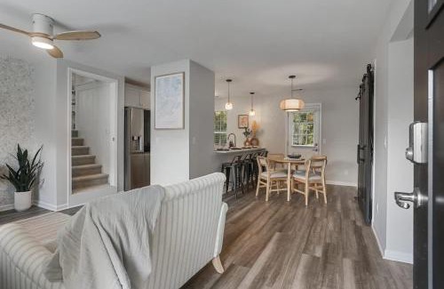 Whitemarsh Island Casa | Dog Friendly Island Retreat Close to City and Beach