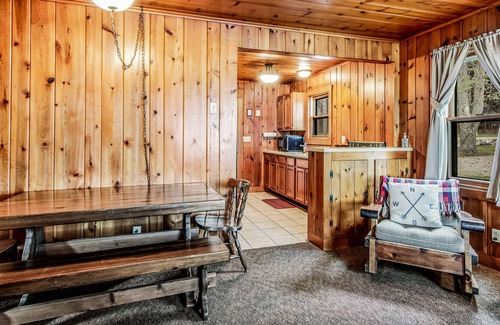 Presque Isle Cabina | Dog-friendly lakefront cabin with swimming, fishing, boating, & rec room