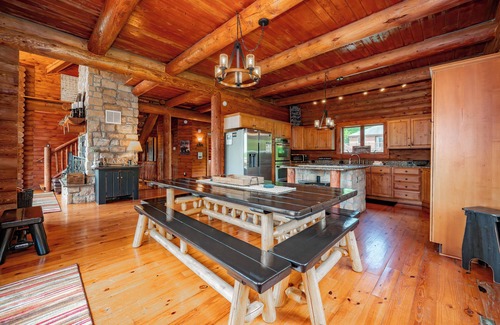 Thayerville Casa | Dog Friendly Luxury Estate w/ Fire Pit, Hot Tubs & Dock