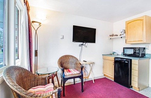 Westport Casa | Dog-friendly motel near the beach with fast WiFi & a fish cleaning station