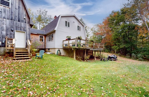 Paris Apartamento | Dog-friendly, newly built apartment near Norway Lake & Sunday River