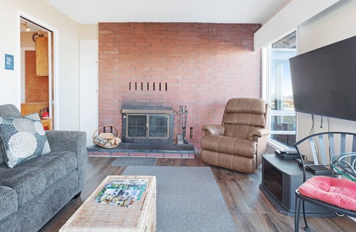 Bandon Casa | Perro-friendly, frente al mar condominio w / acceso a la playa, chimenea acogedora, y una gran cubierta