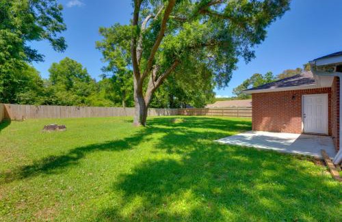 Pensacola Heights Apartamento | Dog-Friendly Pensacola Duplex about 7 Mi to Downtown