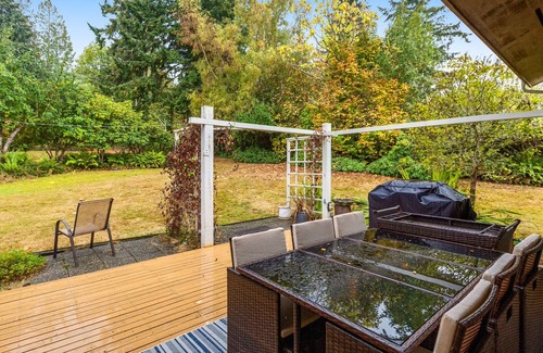 Hansville Casa | Dog-friendly Puget Sound cottage with private gym, sweeping views, fireplace