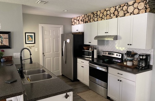 Fellowship Casa | Dog Friendly Retreat near WEC