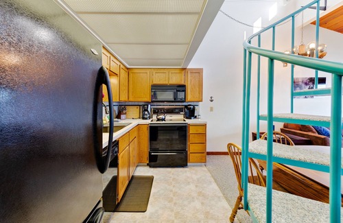 Gold Beach Condominio | Condominio frente al río que admite perros con cocina completa y vistas impresionantes