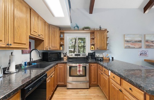 Show Low Casa | Dog-friendly, rustic chalet w/loft close to Fools Hollow Lake/outdoor adventures