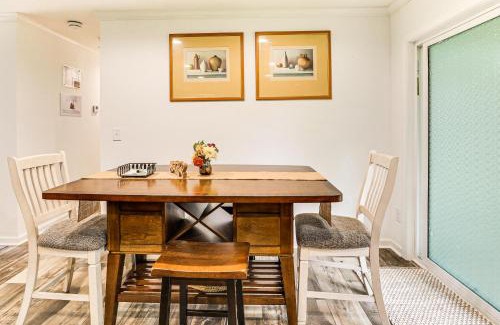 Russellville Casa | Dog Friendly, Screened Porch St Stephen Retreat!