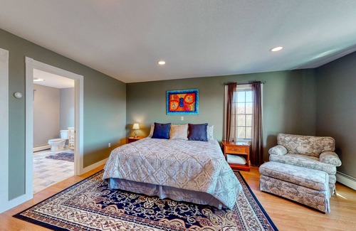 Lancaster Casa | Dog-friendly secluded home w/ private hot tub, high-speed WiFi & wood fireplace