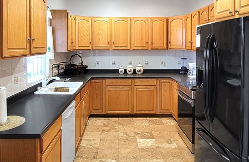 Pagosa Springs Casa | Dog-friendly, spacious home with three living rooms, pool table, & jetted tub