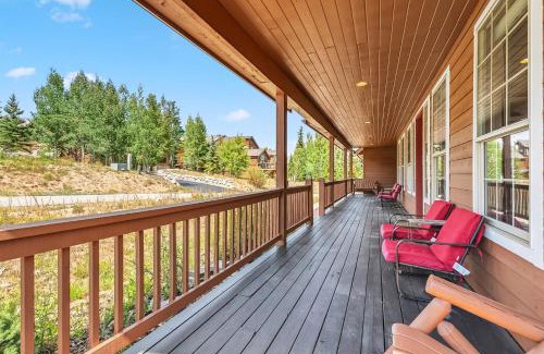 Wildernest Casa | Dog Friendly Stay Near Trails in Silverthorne