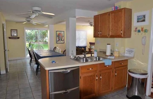 Isle of Palms Casa | Isle of Palms, Ocean Breezes NUEVOS DESCUENTOS DE RESERVAS DE OTOÑO - ¡CONSULTE HOY!