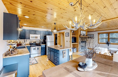 Rumford Center Casa | Dog-friendly Sunday River retreat with hot tub, large yard, grill, washer/dryer
