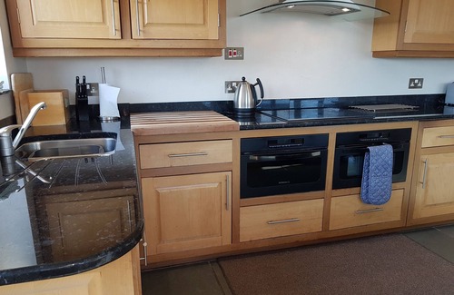 Rhyd-y-clafdy Villa | Villa con jacuzzi con vistas a la ciudad con vistas al mar y a la montaña