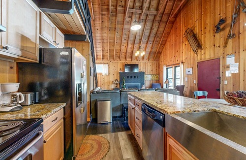 Truckee Cabina | Cabina frente al mar, que admite perros, con vistas y acceso al lago - cerca de las laderas