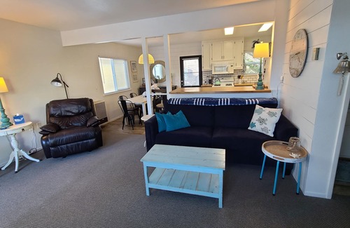 Downtown Casa | Dog Lover's Paradise in Pismo Beach