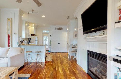 Olivia Beach Casa | Dog Paddle