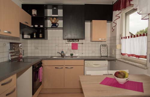 Schopfheim Apartamento | Bienvenido a Hirsch Hüsli, la casa de mis padres al borde del sur de la Selva Negra.