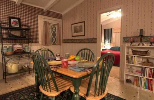 Cashes Valley Casa | Dogwood Creekside