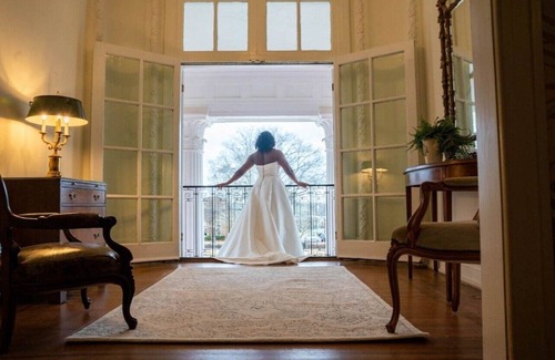 LaGrange Apartamento | Dogwood Suite- Truitt Vanderbilt - King bed with bath and bistro