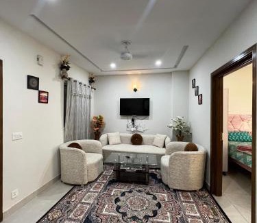 Hassan Abdal Apartamento | Doha emporium B-17 multi garden Islamabad 2 bad flate for rent