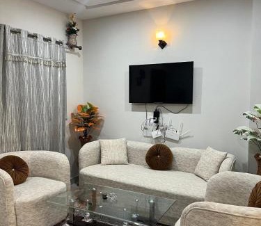 Hassan Abdal Apartamento | Doha emporium B-17 multi garden Islamabad 2 bad flate for rent