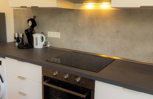 Innenstadt-Ost Apartamento | Dohann2. Bright and open apartment close to the center with private parking space in front of the door