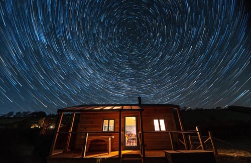 Llanilar Cabina | Dôl Swynol Glamping Luxury cabin with outdoor bath