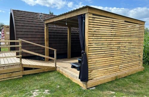 Saint Asaph Otro | Dolafon Luxury Glamping Pod 2 With Hot Tub