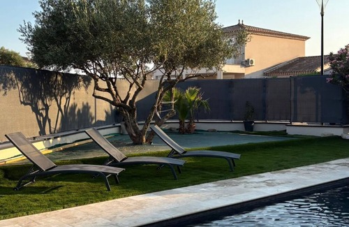 Beaucaire Casa | Dolce Vita Elegant and comfortable new villa with heated pool for 12 people