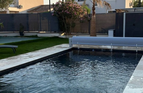 Beaucaire Casa | Dolce Vita Elegant and comfortable new villa with heated pool for 12 people