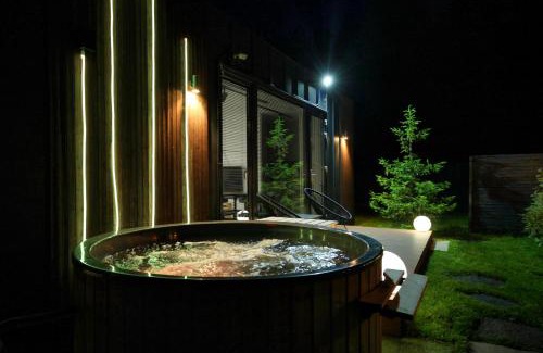 Mszczonow Casa | Dolina Słońca obok Suntago - nowoczesne domy z jacuzzi
