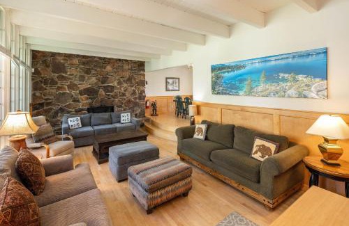 Lake Forest Casa | Dollar Point Lodge By Hauserman Rentals