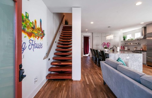 Nashville Casa | Dolly s Big House - 18 Beds Skydeck Views