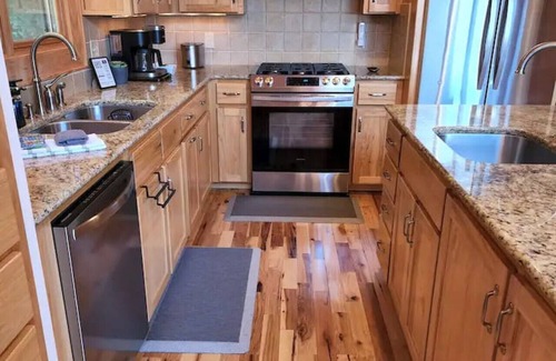 Franklin Casa | Dolly's Ridge - View Forever