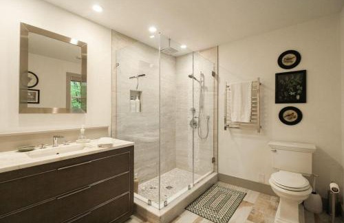 Highlands Hills Casa | Dolly Woods