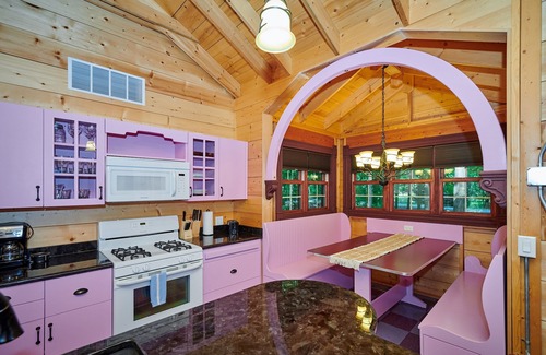 Fennville Casa | Dollybrook 3 - Community pool(CLOSED for the season) - Pet friendly - large groups welcome