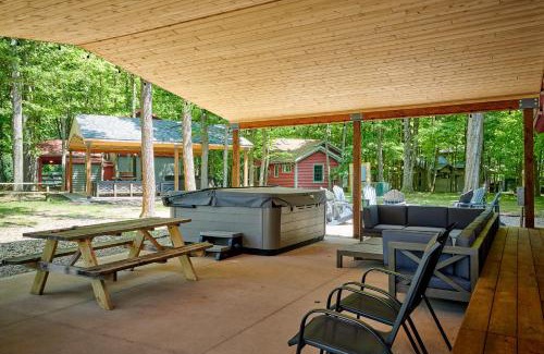 Fennville Casa | Dollybrook 6 Pet Friendly Community Pool Groups Welcome