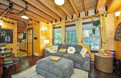 Fennville Casa | Dollybrook 8 - Pet friendly - Community Pool(CLOSED for the season) - Groups welcome