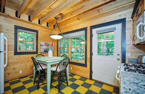 Fennville Casa | Dollybrook 8 - Pet friendly - Community Pool(CLOSED for the season) - Groups welcome
