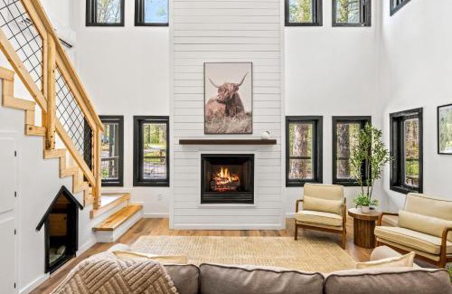 Rocky Grove Casa | Dollys Mountain Retreat - Brand New
