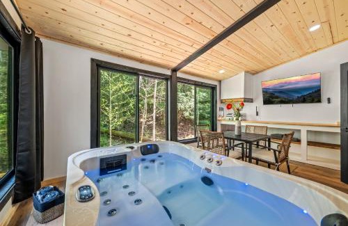 Rocky Grove Casa | Dollys Mountain Retreat - Brand New