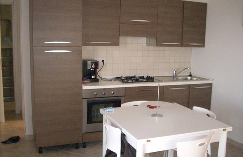 Trinita d'Agultu Apartamento | Dolphin apartment with large sea view garden